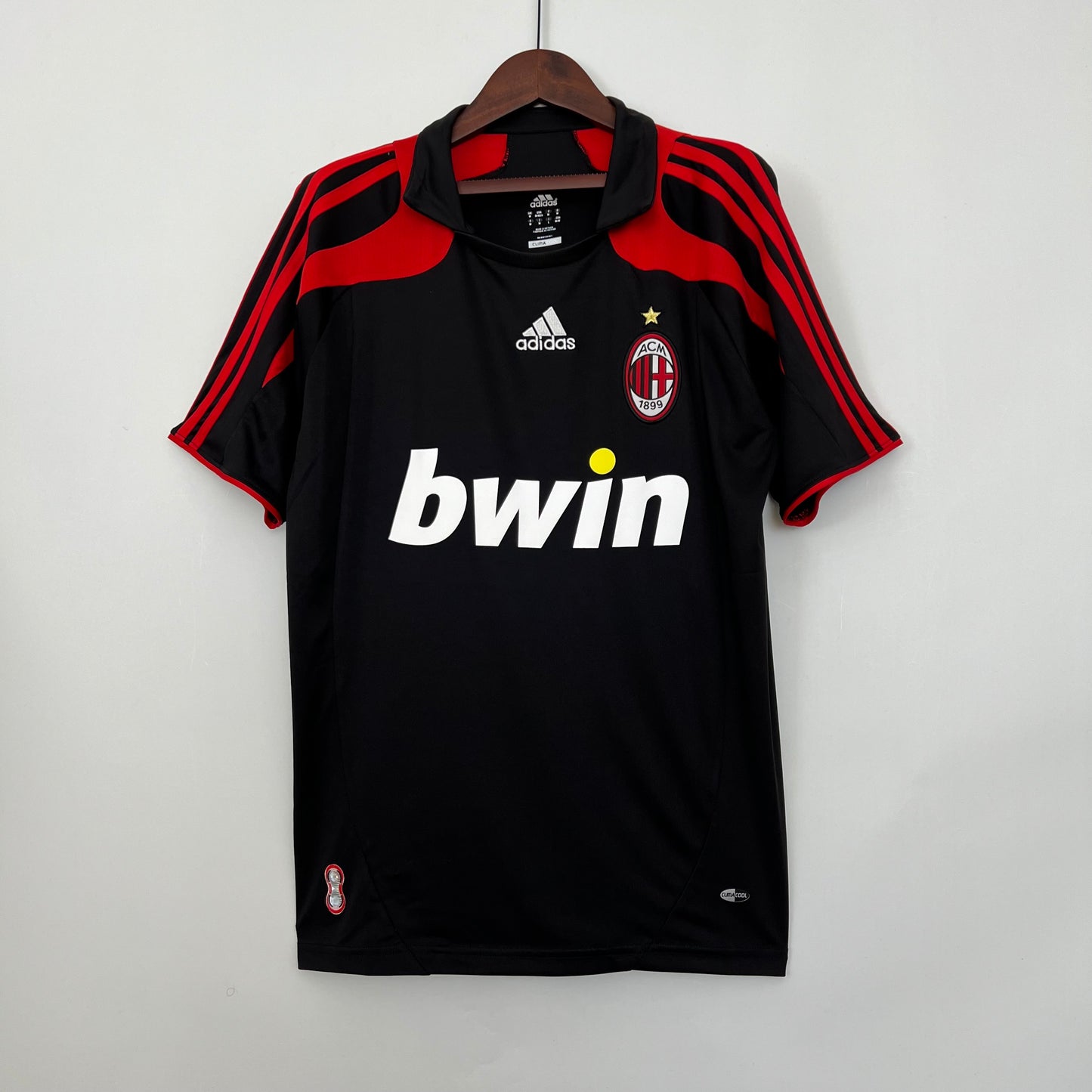 Milan Retro