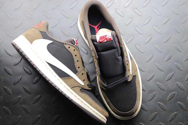 Travis Scott x Air Jordan 1 Low Reverse